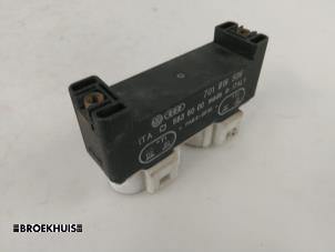 Gebruikte Koelvin module Volkswagen Transporter T4 2.5 TDI Prijs € 10,00 Margeregeling aangeboden door Autobedrijf Broekhuis B.V.