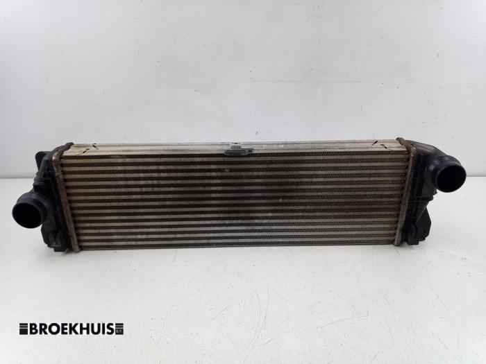 Gebruikte Intercooler Mercedes Sprinter 3,5t (907.6/910.6) 311 CDI 2.1 D RWD Prijs € 169,40 Inclusief btw aangeboden door Autobedrijf Broekhuis B.V.