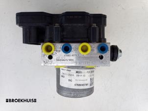 Gebruikte ABS Pomp Renault Master III (EV/HV/UV/VA/VB/VD/VF/VG/VJ) 2.3 dCi 145 16V FWD Prijs € 242,00 Inclusief btw aangeboden door Autobedrijf Broekhuis B.V.