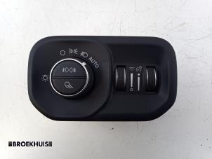 Gebruikte Licht Schakelaar Dodge 1500 Crew Cab (DS) 5.7 Hemi V8 4x4 Prijs € 96,80 Inclusief btw aangeboden door Autobedrijf Broekhuis B.V.