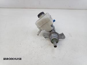 Gebruikte Hoofdremcilinder Mercedes Sprinter 3,5t (907.6/910.6) 311 CDI 2.1 D RWD Prijs € 48,40 Inclusief btw aangeboden door Autobedrijf Broekhuis B.V.