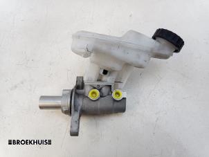Gebruikte Hoofdremcilinder Peugeot Partner (EA//EF/EN/EU) 1.6 BlueHDi 100 Prijs € 48,40 Inclusief btw aangeboden door Autobedrijf Broekhuis B.V.