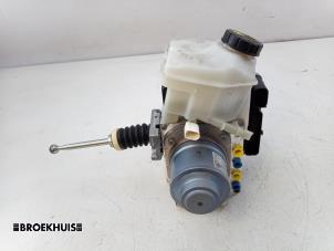 Gebruikte Rembekrachtiger Audi E-tron (GEN) 55 quattro Prijs € 500,00 Margeregeling aangeboden door Autobedrijf Broekhuis B.V.