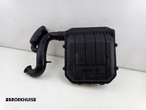 Gebruikte Luchtfilterhuis Volkswagen Up! (121) 1.0 12V 60 Prijs € 25,00 Margeregeling aangeboden door Autobedrijf Broekhuis B.V.