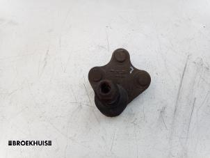 Gebruikte Fusee Kogel Volkswagen Up! (121) 1.0 12V 60 Prijs € 10,00 Margeregeling aangeboden door Autobedrijf Broekhuis B.V.