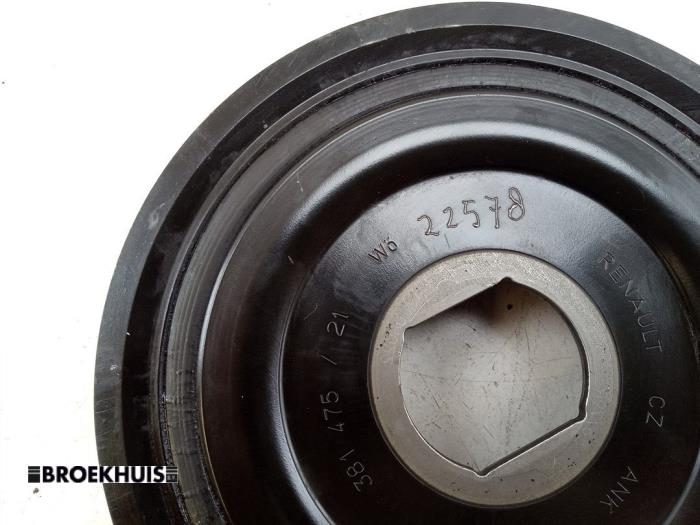 Krukas Poelie van een Renault Trafic (1FL/2FL/3FL/4FL) 2.0 dCi 16V 130 2023