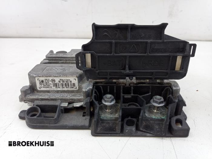 Start/Stop computer van een Peugeot 208 I (CA/CC/CK/CL) 1.6 Blue HDi 100 2015