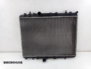 Gebruikte Radiateur Peugeot 208 I (CA/CC/CK/CL) 1.6 Blue HDi 100 Prijs € 35,00 Margeregeling aangeboden door Autobedrijf Broekhuis B.V.