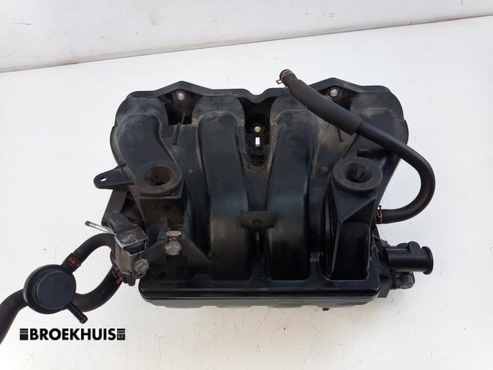 Gebruikte Spruitstuk Inlaat Suzuki Swift (ZA/ZC/ZD) 1.6 Sport VVT 16V Prijs € 60,00 Margeregeling aangeboden door Autobedrijf Broekhuis B.V.