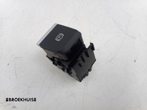 Gebruikte Handrem schakelaar Audi SQ5 (FYB/FYG) 3.0 TFSI V6 24V Prijs € 35,00 Margeregeling aangeboden door Autobedrijf Broekhuis B.V.