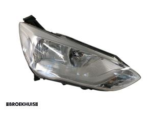 Gebruikte Koplamp rechts Ford C-Max (DXA) 1.0 Ti-VCT EcoBoost 12V 125 Prijs € 200,00 Margeregeling aangeboden door Autobedrijf Broekhuis B.V.
