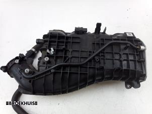 Gebruikte Spruitstuk Inlaat BMW 4 serie Gran Coupe (F36) 420i 2.0 TwinPower Turbo 16V Prijs € 225,00 Margeregeling aangeboden door Autobedrijf Broekhuis B.V.