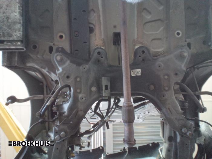 Gebruikte Subframe Fiat 500 (312) 1.2 Prijs € 75,00 Margeregeling aangeboden door Autobedrijf Broekhuis B.V.