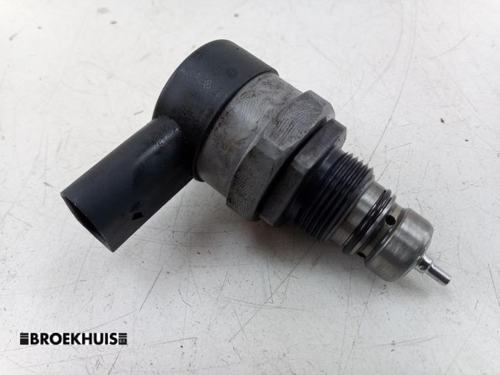 Gebruikte Druksensor BMW 5 serie Touring (F11) 520d 16V Prijs € 40,00 Margeregeling aangeboden door Autobedrijf Broekhuis B.V.