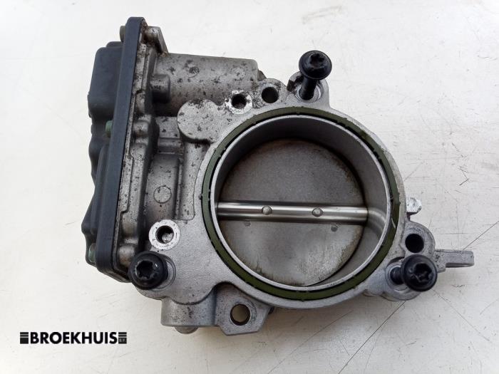 Gasklephuis van een BMW 4 serie Gran Coupe (F36) 420i 2.0 TwinPower Turbo 16V 2017