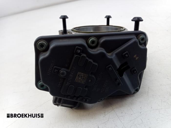 Gasklephuis van een BMW 4 serie Gran Coupe (F36) 420i 2.0 TwinPower Turbo 16V 2017