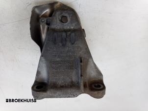 Gebruikte Motorsteun BMW 4 serie Gran Coupe (F36) 420i 2.0 TwinPower Turbo 16V Prijs € 20,00 Margeregeling aangeboden door Autobedrijf Broekhuis B.V.