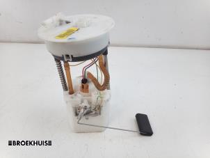 Gebruikte Tank element Pomp Opel Agila (B) 1.0 12V Prijs € 75,00 Margeregeling aangeboden door Autobedrijf Broekhuis B.V.