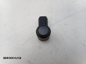 Gebruikte Parkeersensor Ford C-Max (DXA) 1.0 Ti-VCT EcoBoost 12V 125 Prijs € 15,00 Margeregeling aangeboden door Autobedrijf Broekhuis B.V.