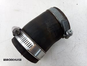 Gebruikte Intercooler Slang Ford C-Max (DXA) 1.0 Ti-VCT EcoBoost 12V 125 Prijs € 20,00 Margeregeling aangeboden door Autobedrijf Broekhuis B.V.
