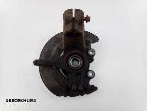 Gebruikte Asschenkel links-voor Ford C-Max (DXA) 1.0 Ti-VCT EcoBoost 12V 125 Prijs € 40,00 Margeregeling aangeboden door Autobedrijf Broekhuis B.V.