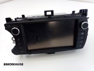 Gebruikte Regelunit Multi Media Toyota Yaris III (P13) 1.5 16V Hybrid Prijs € 200,00 Margeregeling aangeboden door Autobedrijf Broekhuis B.V.