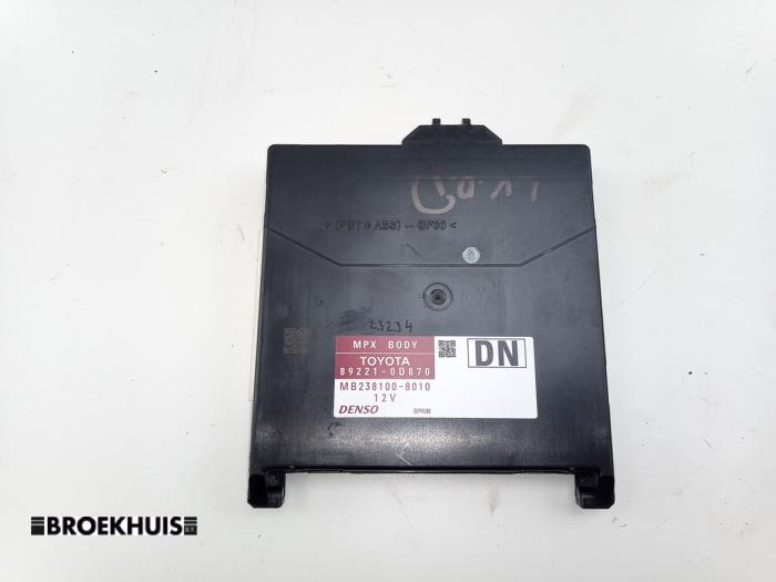 Computer Body Control van een Toyota Yaris III (P13) 1.5 16V Hybrid 2019