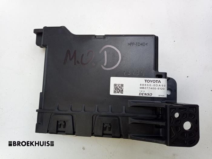 Computer Koeling van een Toyota Yaris III (P13) 1.5 16V Hybrid 2019