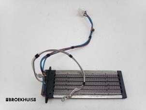Gebruikte Kachel Verwarmingselement Toyota Yaris III (P13) 1.5 16V Hybrid Prijs € 40,00 Margeregeling aangeboden door Autobedrijf Broekhuis B.V.