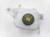 Toyota Yaris III (P13) 1.5 16V Hybrid Remvloeistof reservoir