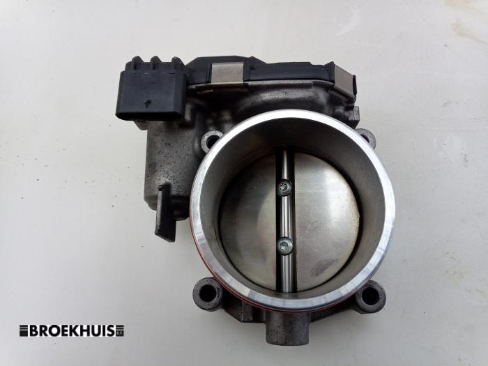 Gebruikte Gasklephuis Mercedes E (C238) E-200 EQ Boost 2.0 Turbo 16V Prijs € 175,00 Margeregeling aangeboden door Autobedrijf Broekhuis B.V.