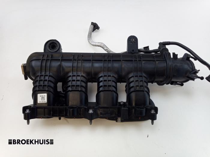 Gebruikte Spruitstuk Inlaat Mercedes E (C238) E-200 EQ Boost 2.0 Turbo 16V Prijs € 100,00 Margeregeling aangeboden door Autobedrijf Broekhuis B.V.