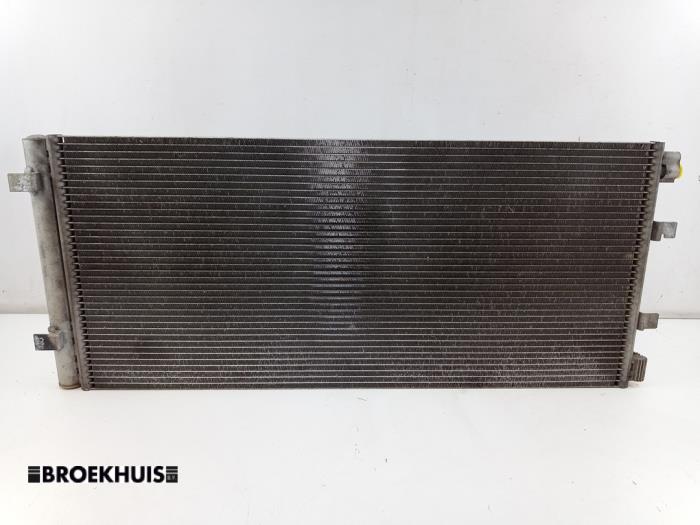 Gebruikte Airco Radiateur Renault Master III (MA/MB/MC/MD/MH/MF/MG/MH) 2.3 dCi 135 16V FWD Prijs € 90,75 Inclusief btw aangeboden door Autobedrijf Broekhuis B.V.