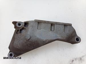 Gebruikte Motorsteun Volkswagen Transporter T5 2.0 TDI BlueMotion Prijs € 18,15 Inclusief btw aangeboden door Autobedrijf Broekhuis B.V.