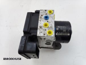 Gebruikte ABS Pomp Volkswagen Transporter T5 2.0 TDI BlueMotion Prijs € 175,45 Inclusief btw aangeboden door Autobedrijf Broekhuis B.V.