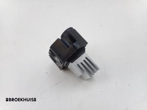 Gebruikte Kachel Weerstand Kia Niro II (SG2) e-Niro 64.8 kWh Prijs € 25,00 Margeregeling aangeboden door Autobedrijf Broekhuis B.V.