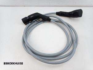 Gebruikte Oplaadkabel elektrische auto Kia Niro II (SG2) e-Niro 64.8 kWh Prijs € 250,00 Margeregeling aangeboden door Autobedrijf Broekhuis B.V.