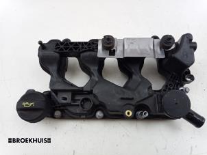 Gebruikte Kleppendeksel Opel Astra L Sports Tourer (F4/FC/FN/FR) 1.5 Diesel 16V Prijs € 70,00 Margeregeling aangeboden door Autobedrijf Broekhuis B.V.