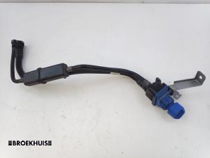 Gebruikte Vulpijp ad-blue tank Opel Astra L Sports Tourer (F4/FC/FN/FR) 1.5 Diesel 16V Prijs € 60,00 Margeregeling aangeboden door Autobedrijf Broekhuis B.V.