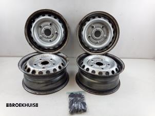 Gebruikte Velgen set Ford Transit Custom 2.0 TDCi 16V Eco Blue 105 Prijs € 151,25 Inclusief btw aangeboden door Autobedrijf Broekhuis B.V.