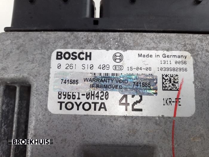 Inspuitcomputer van een Peugeot 108 1.0 12V 2015