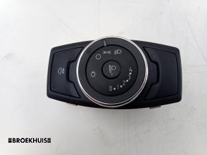 Gebruikte Schakelaar Licht Ford Transit Custom 2.0 TDCi 16V Eco Blue 105 Prijs € 24,20 Inclusief btw aangeboden door Autobedrijf Broekhuis B.V.