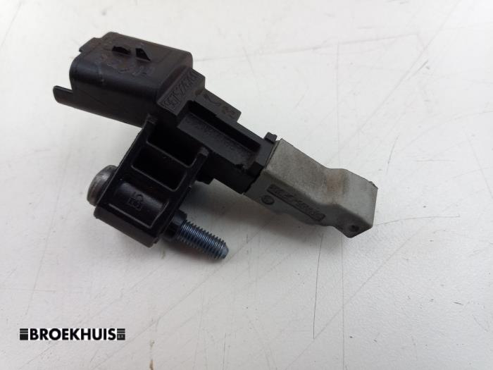Gebruikte Krukas sensor Peugeot 208 I (CA/CC/CK/CL) 1.2 Vti 12V PureTech 82 Prijs € 15,00 Margeregeling aangeboden door Autobedrijf Broekhuis B.V.