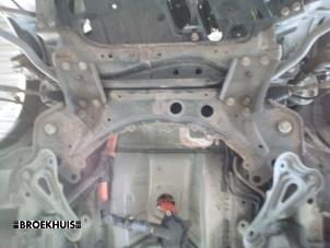 Gebruikte Subframe Toyota Prius Plus (ZVW4) 1.8 Hybrid 16V Prijs € 80,00 Margeregeling aangeboden door Autobedrijf Broekhuis B.V.