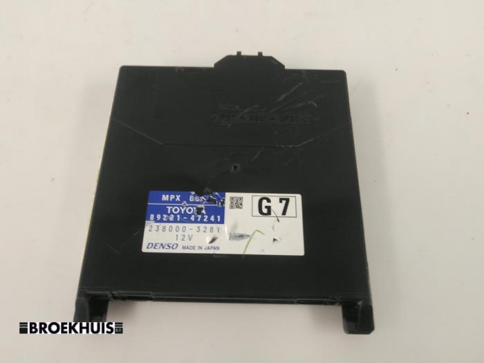 Gebruikte Bodycontrol Module Toyota Prius Plus (ZVW4) 1.8 Hybrid 16V Prijs € 45,00 Margeregeling aangeboden door Autobedrijf Broekhuis B.V.