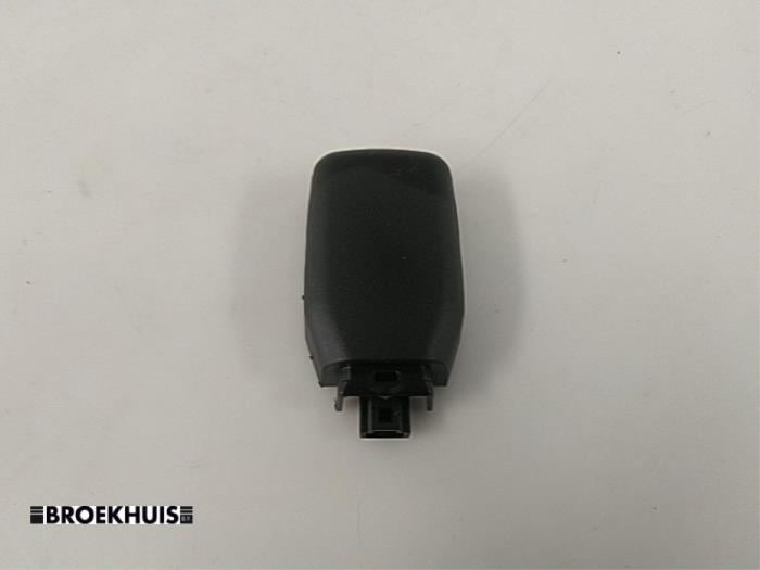 Gebruikte Regensensor Toyota Prius Plus (ZVW4) 1.8 Hybrid 16V Prijs € 25,00 Margeregeling aangeboden door Autobedrijf Broekhuis B.V.