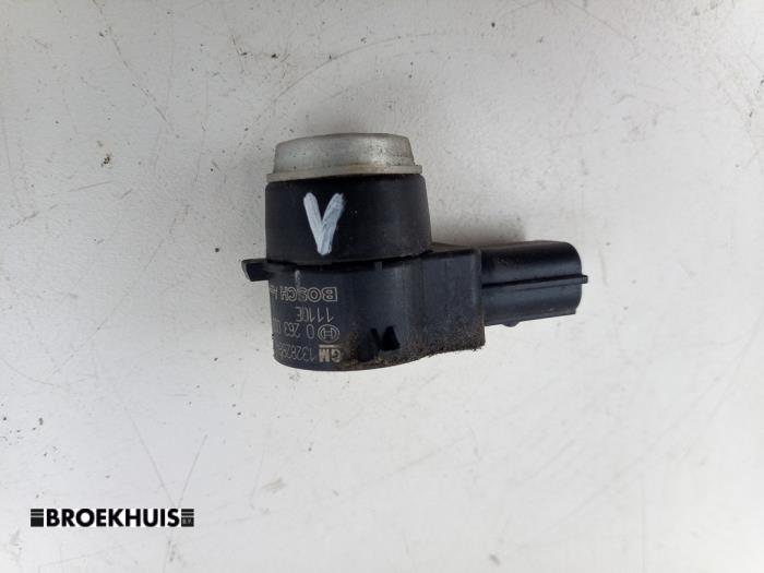 PDC Sensor van een Opel Insignia Sports Tourer 1.8 16V Ecotec 2009