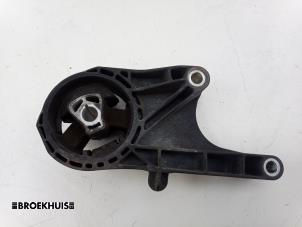 Gebruikte Motorrubber Opel Insignia Sports Tourer 1.8 16V Ecotec Prijs € 25,00 Margeregeling aangeboden door Autobedrijf Broekhuis B.V.