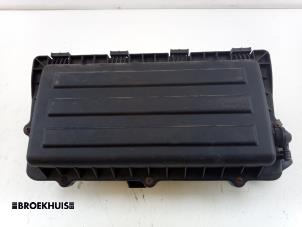 Gebruikte Luchtfilterhuis Seat Ibiza IV SC (6J1) 1.4 16V Prijs € 20,00 Margeregeling aangeboden door Autobedrijf Broekhuis B.V.