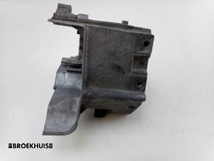 Gebruikte Motorrubber Volkswagen Golf VII (AUA) 1.0 TSI 12V BlueMotion Prijs € 25,00 Margeregeling aangeboden door Autobedrijf Broekhuis B.V.